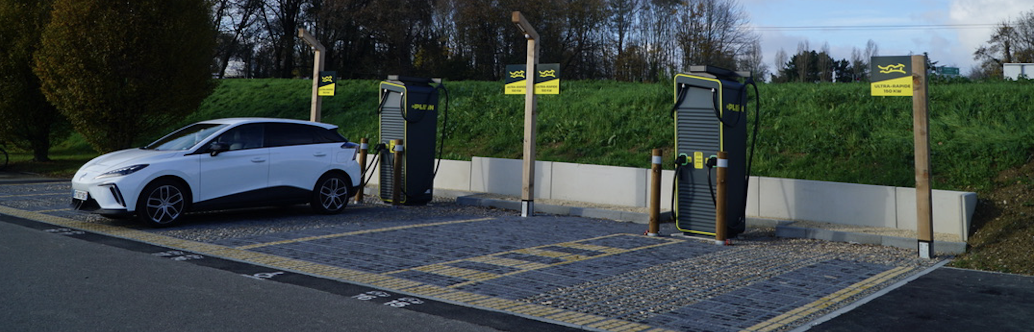 Formation Le Plein - Apprenez tout sur les bornes de recharge électrique pour véhicules électriques