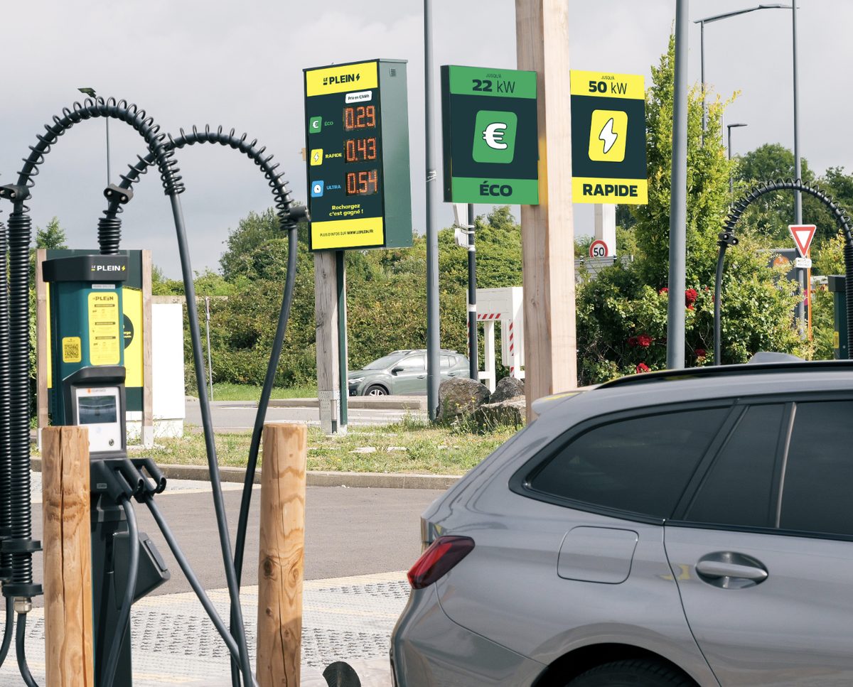 Totem d'affichage des prix sur site